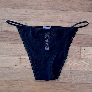 Savage X Fenty A Peek Behind Undies (L)